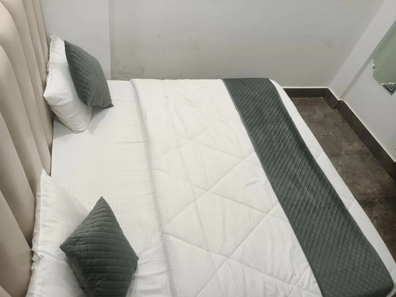 Hotel Whitehouse Ac Family Room Agra  3*, Agra (Uttar Pradesh) Índia